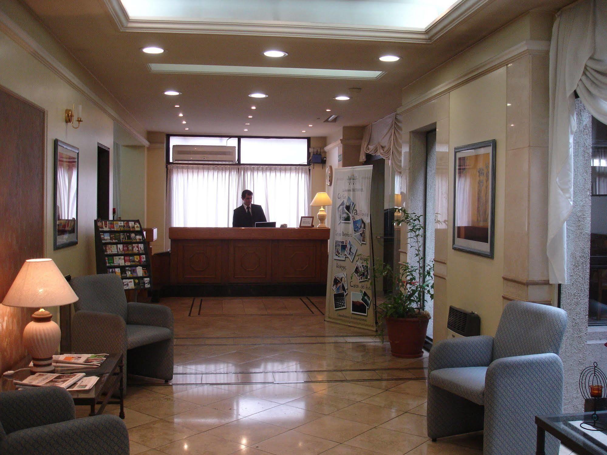 Altezza Apartahotel Mendoza