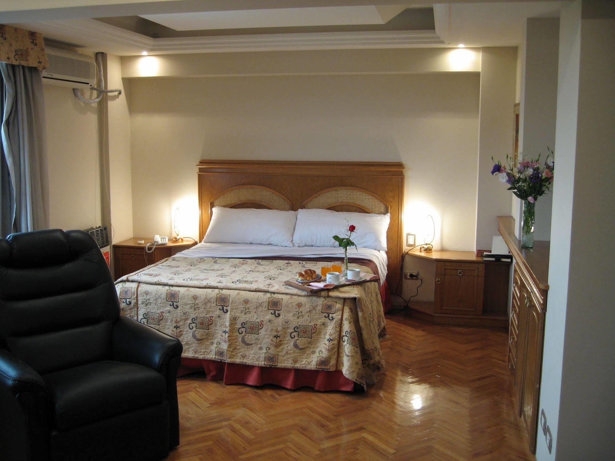 Altezza Apartahotel Mendoza